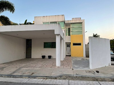 CASA EN VENTA PRIVADA SAN REMO (ALTABRISA NORTE DE MERIDA)