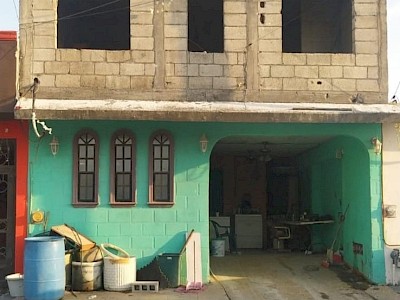 SE ENTREGA RESTAURADA VENTA CASA DE DOS PLANTA PUERTA DEL SOL, REYNOSA