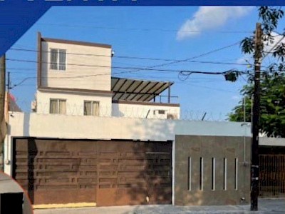 CASA EN VENTA EN SAN NICOLÁS 