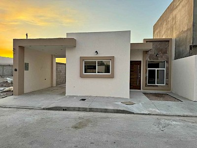 Casa en Venta en Fraccionamiento Solares