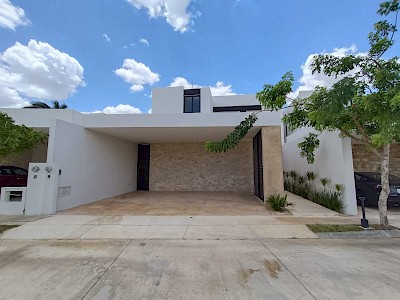 Venta de casa dentro de privada en Temozón Norte, Mérida, Yucatán